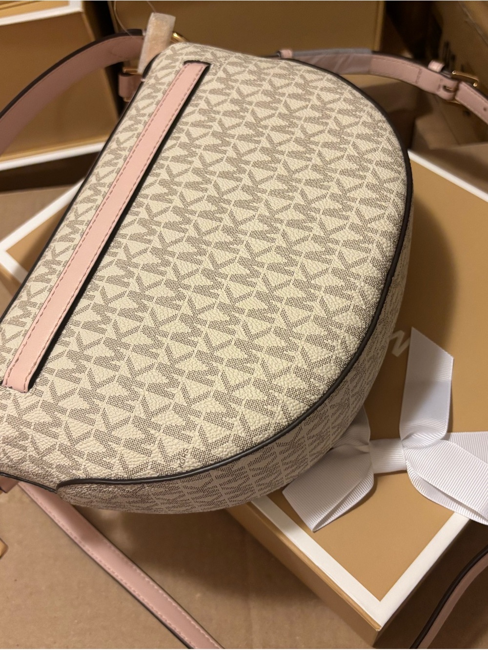 Michael Kors Emilia MK Signature shoulder bag with Crossbody strap - Picture 6 of 8